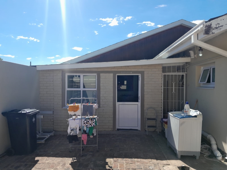 4 Bedroom Property for Sale in Balmoral Eastern Cape